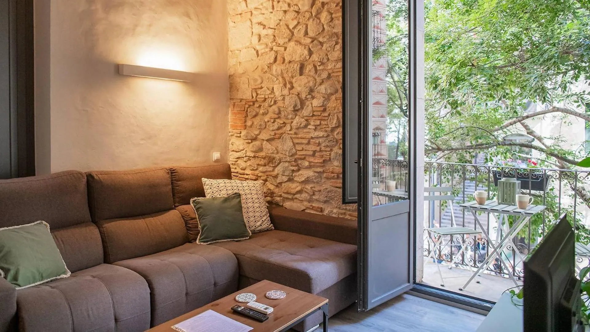 דירות ז'ירונה Old Town Duplex With Character ספרד